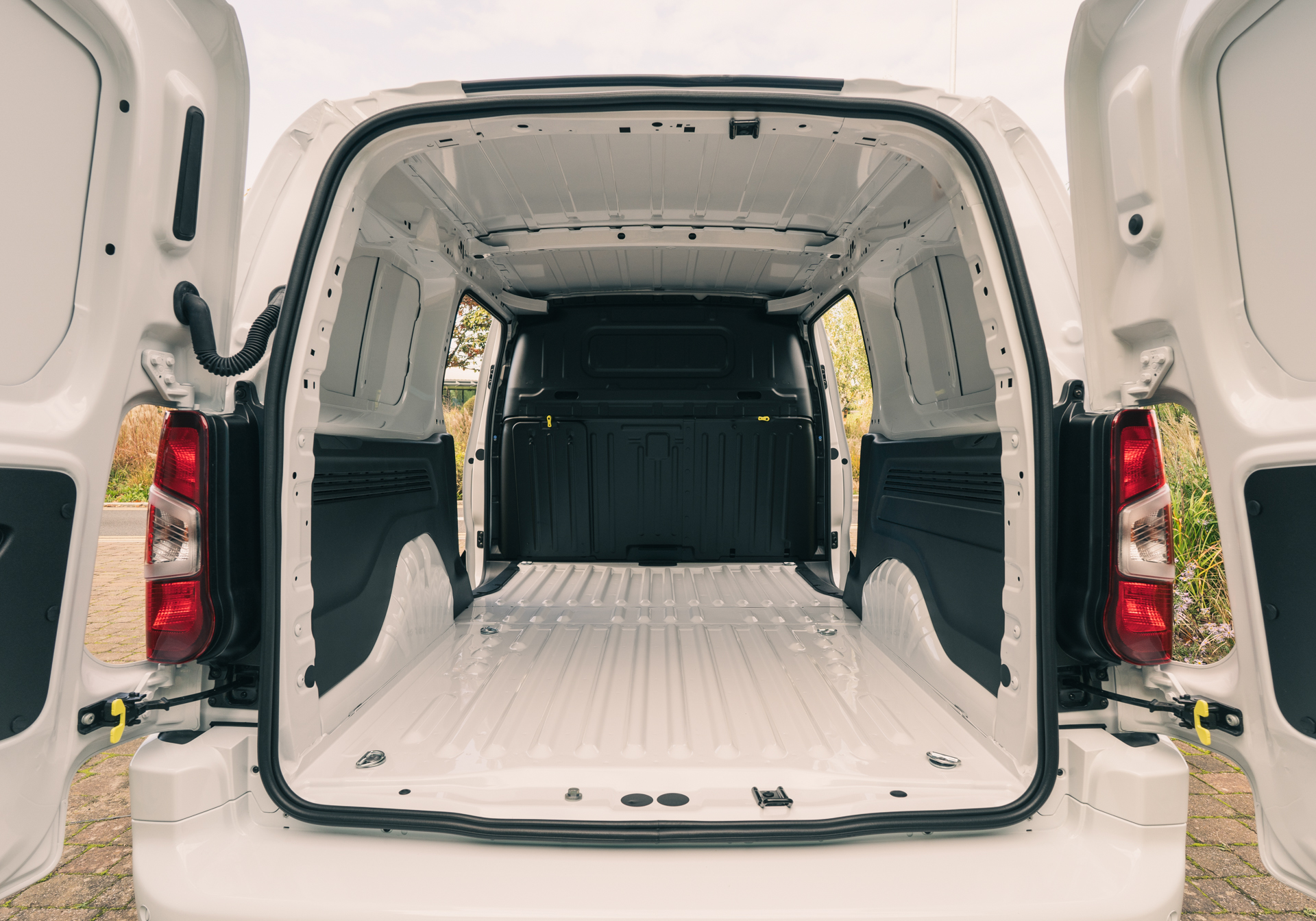 Fiat Doblo Review 2025 Performance Pricing Carwow