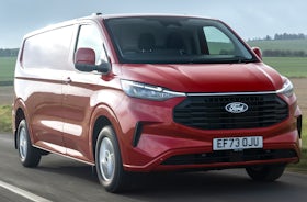 Ford TRANSIT CUSTOM Review 2025 Performance Pricing
