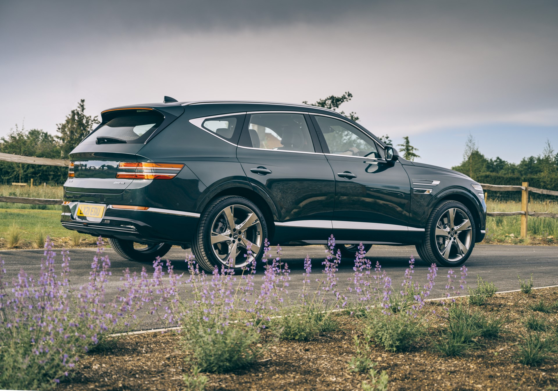 Genesis GV80 Review 2025 Performance Pricing Carwow