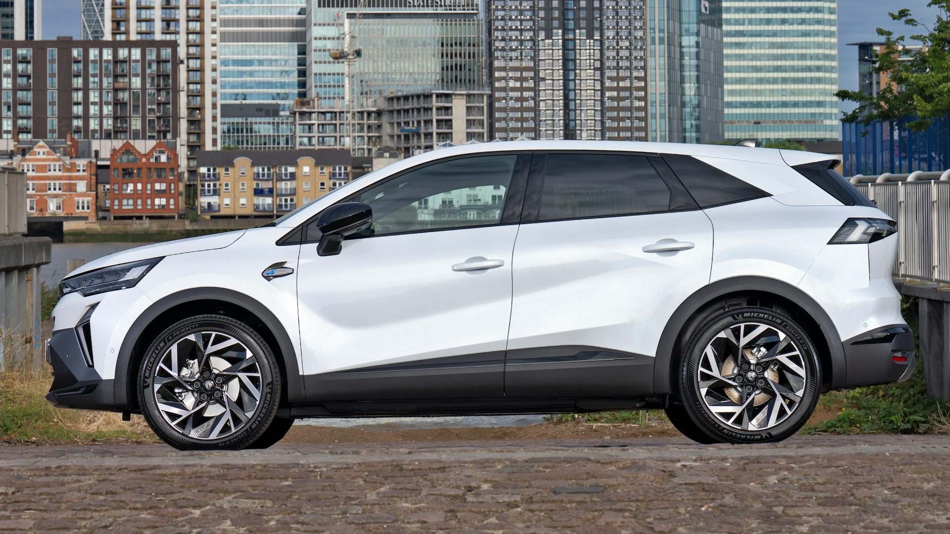 Renault Symbioz - 2024, RHD, side profile static