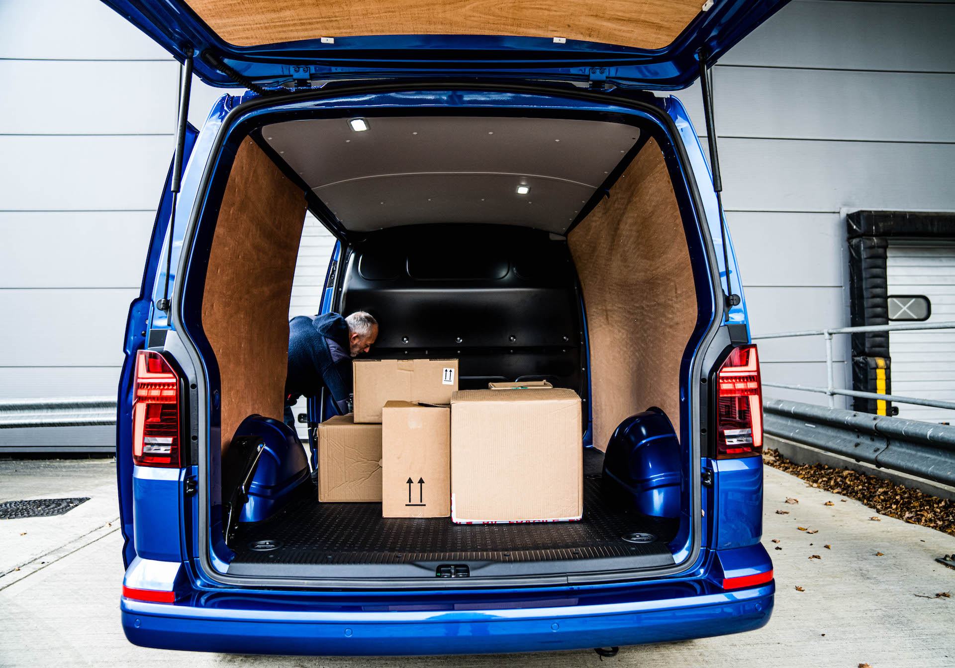 2020-2024) Volkswagen Transporter Review Performance Pricing