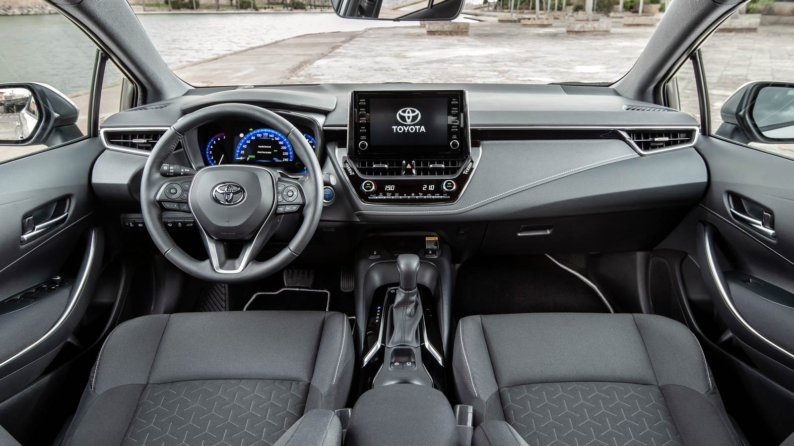 Toyota corolla touring 2020 discount