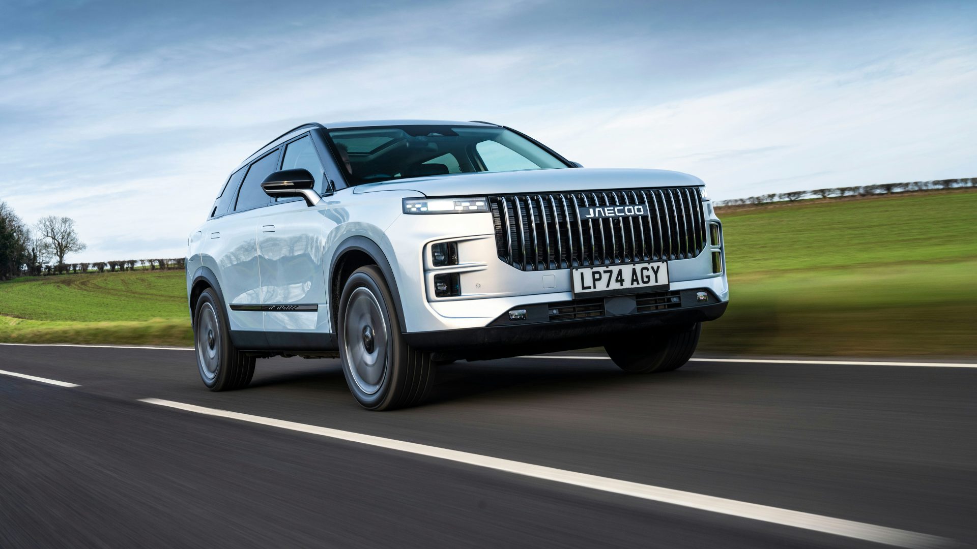 Jaecoo Review 2025 Performance Pricing Carwow - Main Image