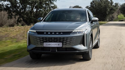OMODA 9