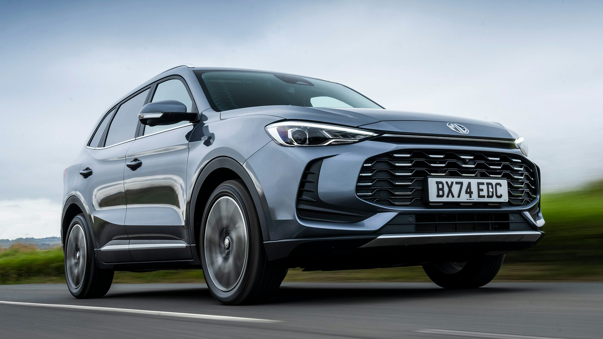 MG ZS Review 2025 Performance Pricing Carwow - Main Image