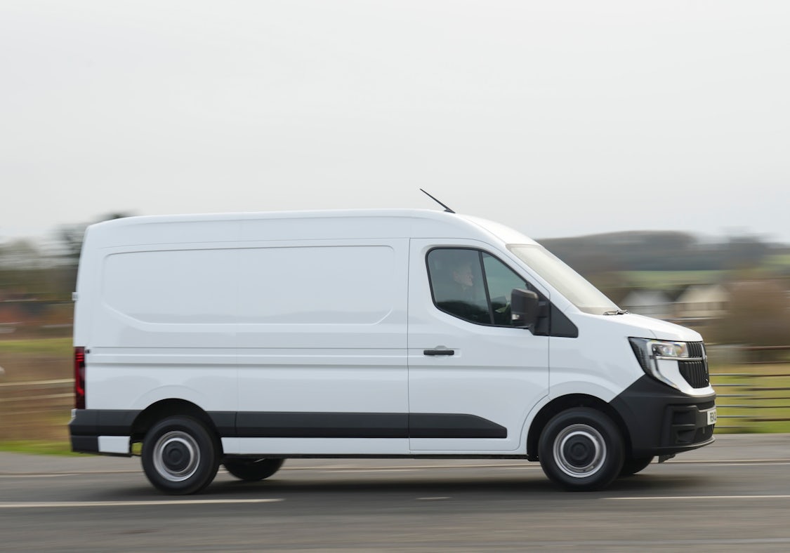 Renault Master Review 2025 Performance Pricing Carwow