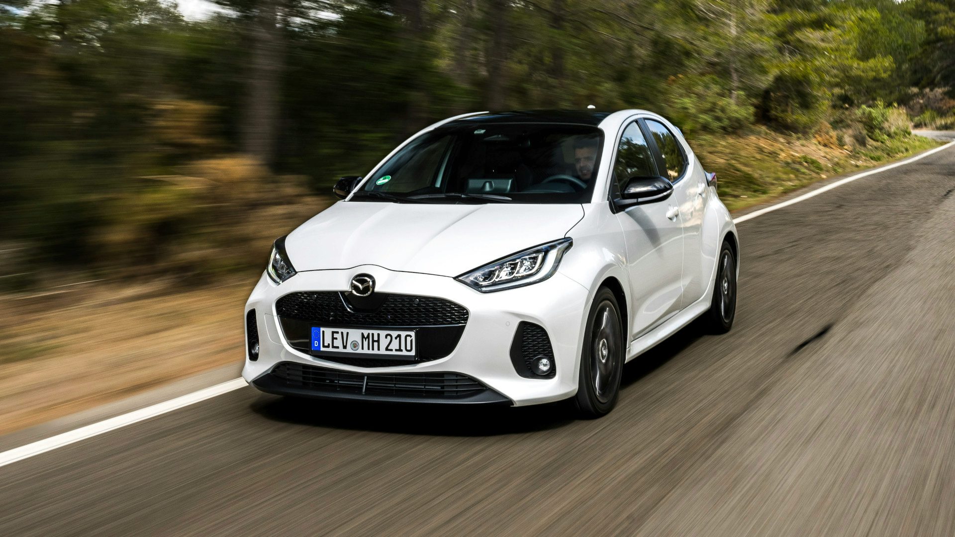 ۶ خودروی کممصرف ژاپنی ۲۰۲۵-Mazda 2 Hybrid -yadak21.com