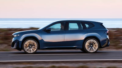 BMW iX3