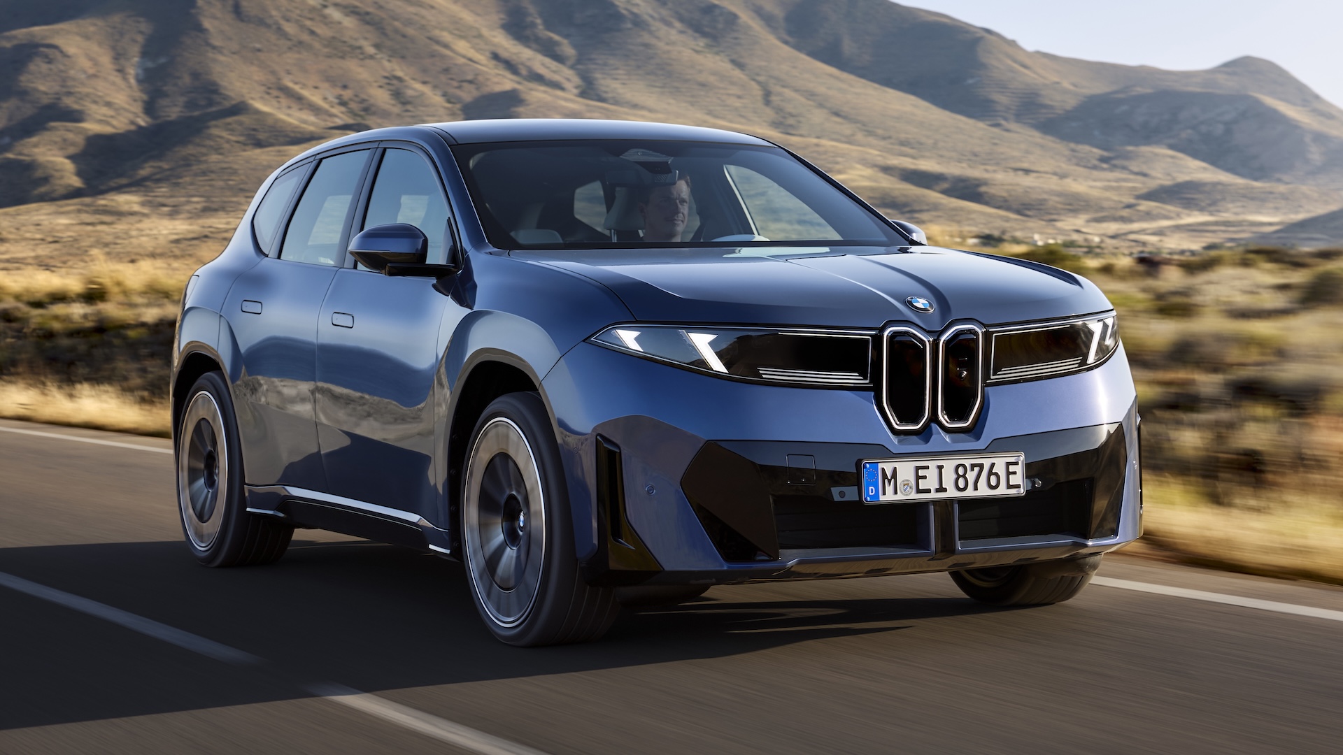 BMW iX3 Review 2025 Performance Pricing Carwow - Main Image