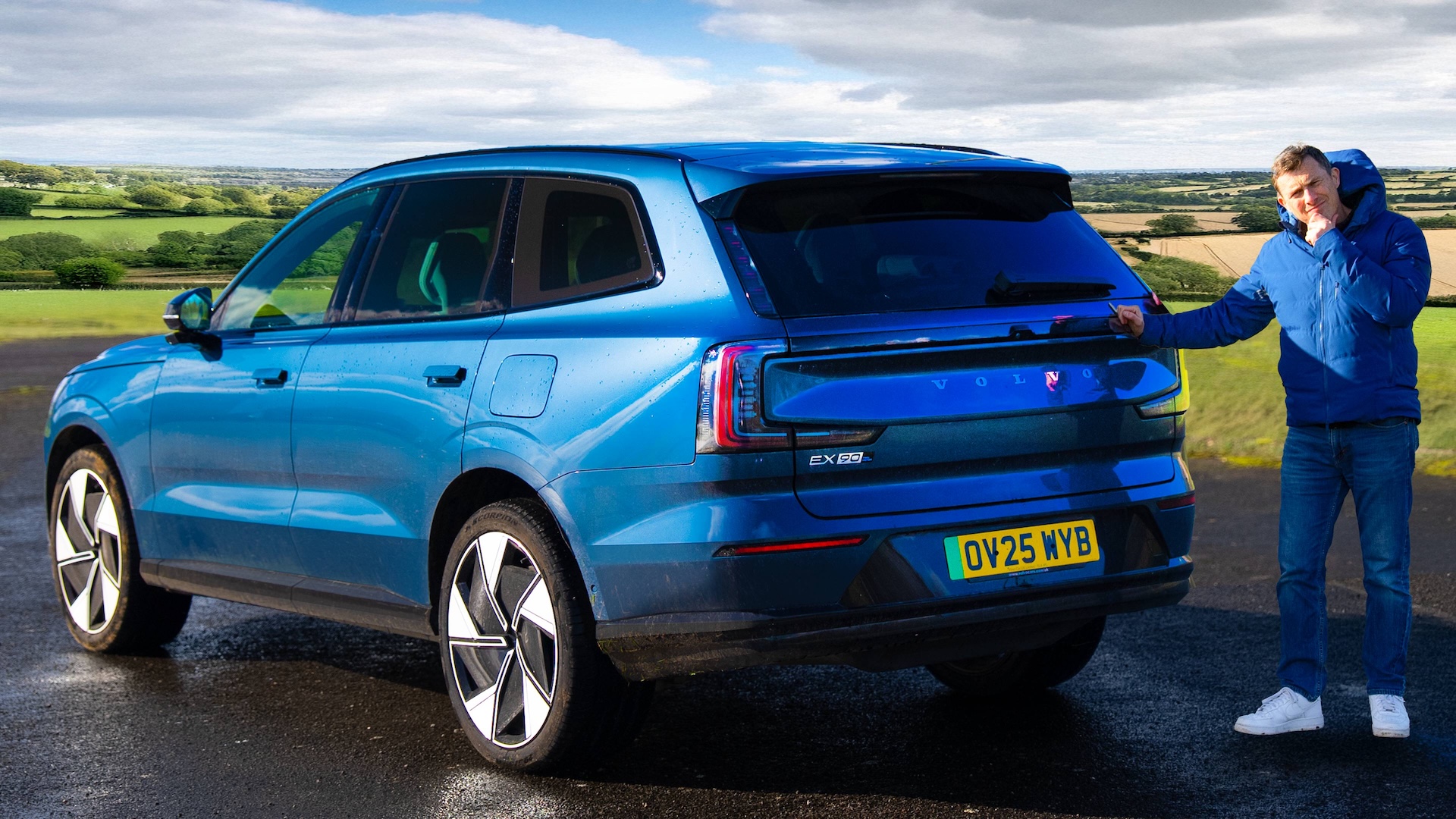 Volvo EX90 review thumbnail