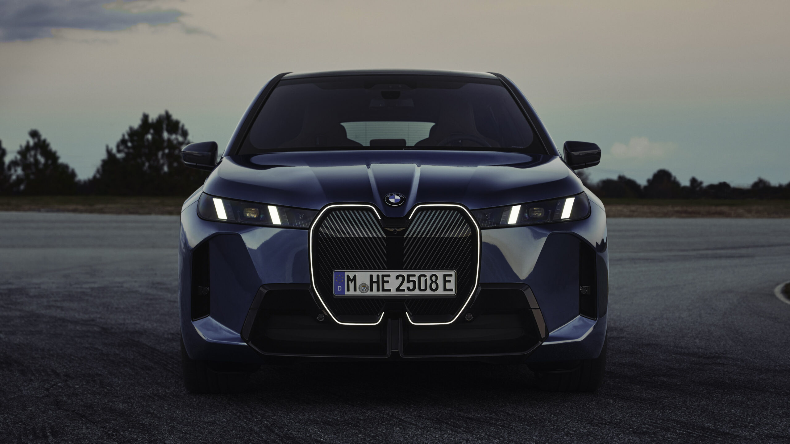 BMW iX M70 xDrive
