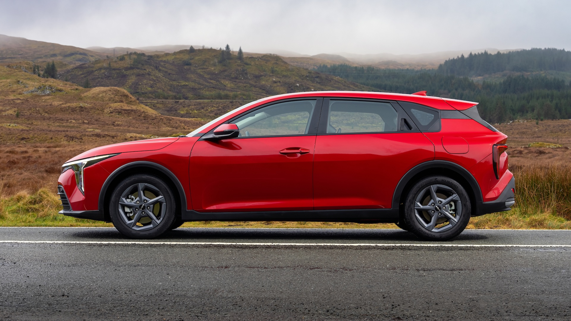 Kia K4 2026 RHD side profile static