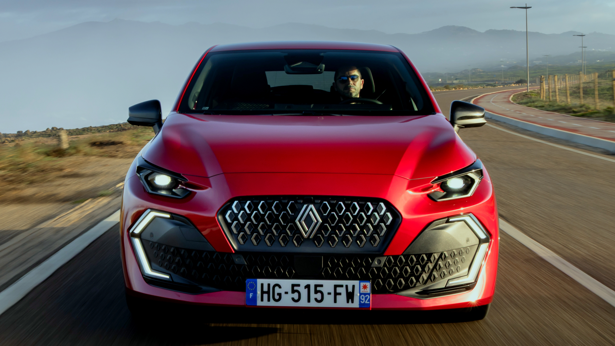 Renault Clio esprit Alpine full hybrid E-Tech Rojo absoluto