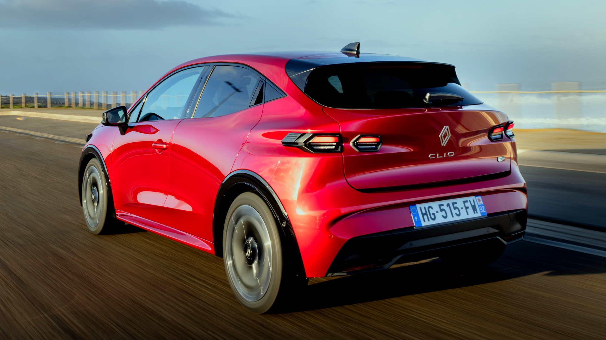 Renault Clio esprit Alpine full hybrid E-Tech Rojo absoluto