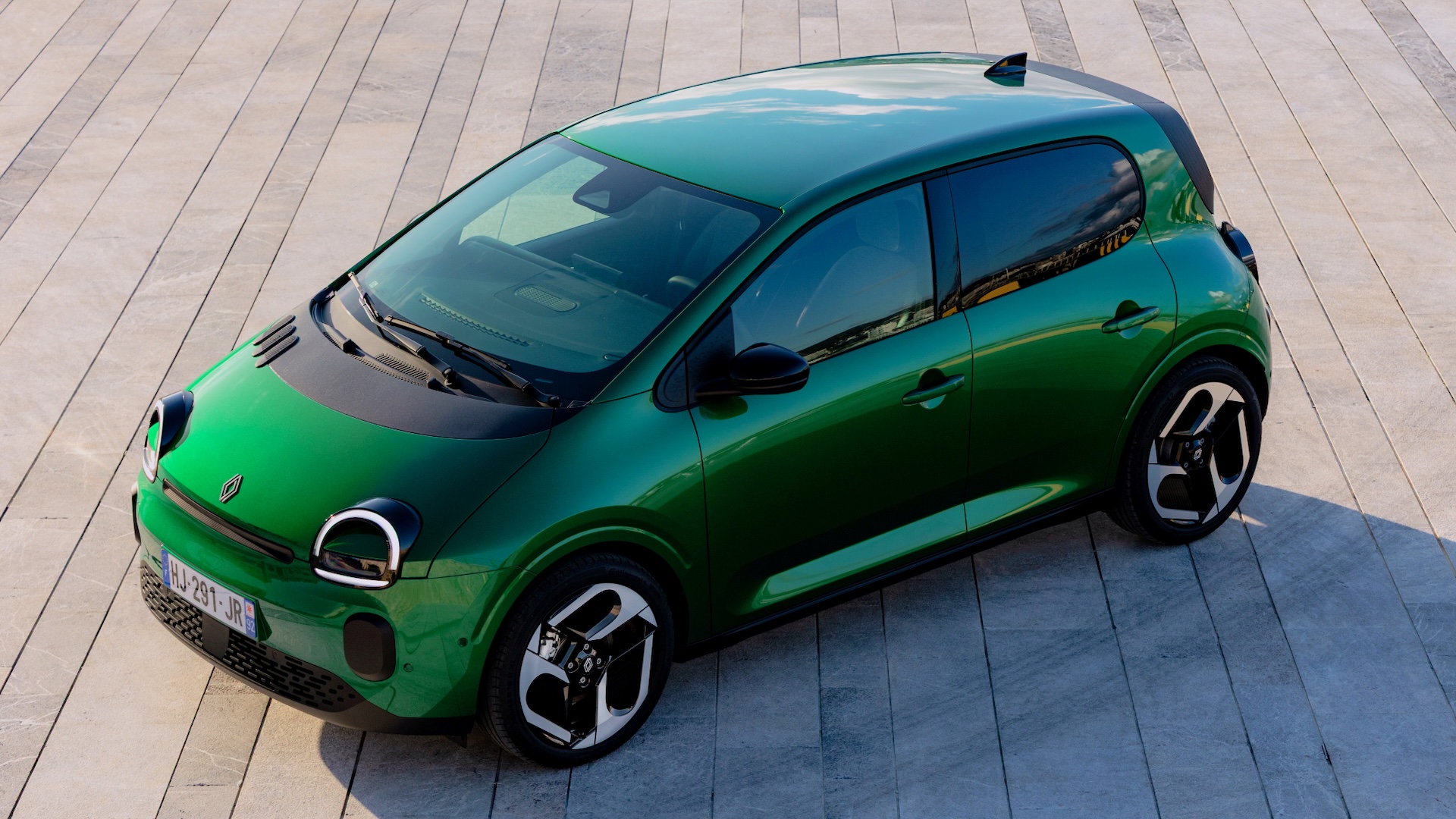 2026 Renault Twingo E-Tech front quarter