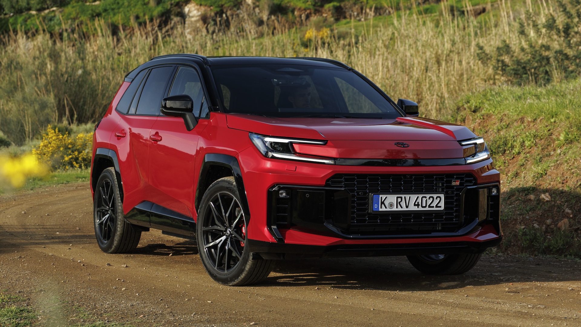 Toyota RAV4 LHD 2026 header