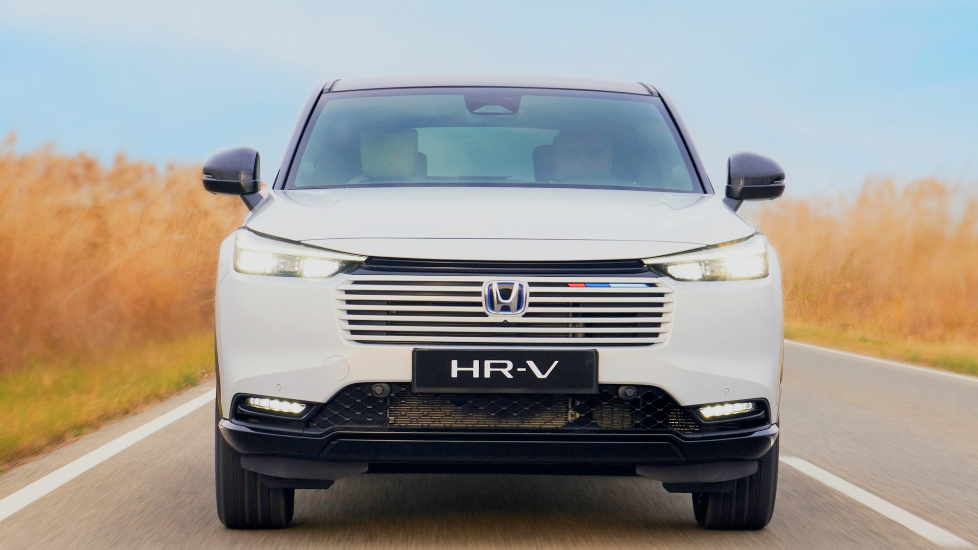 Honda HR-V e: HEV Platinum white pearl
