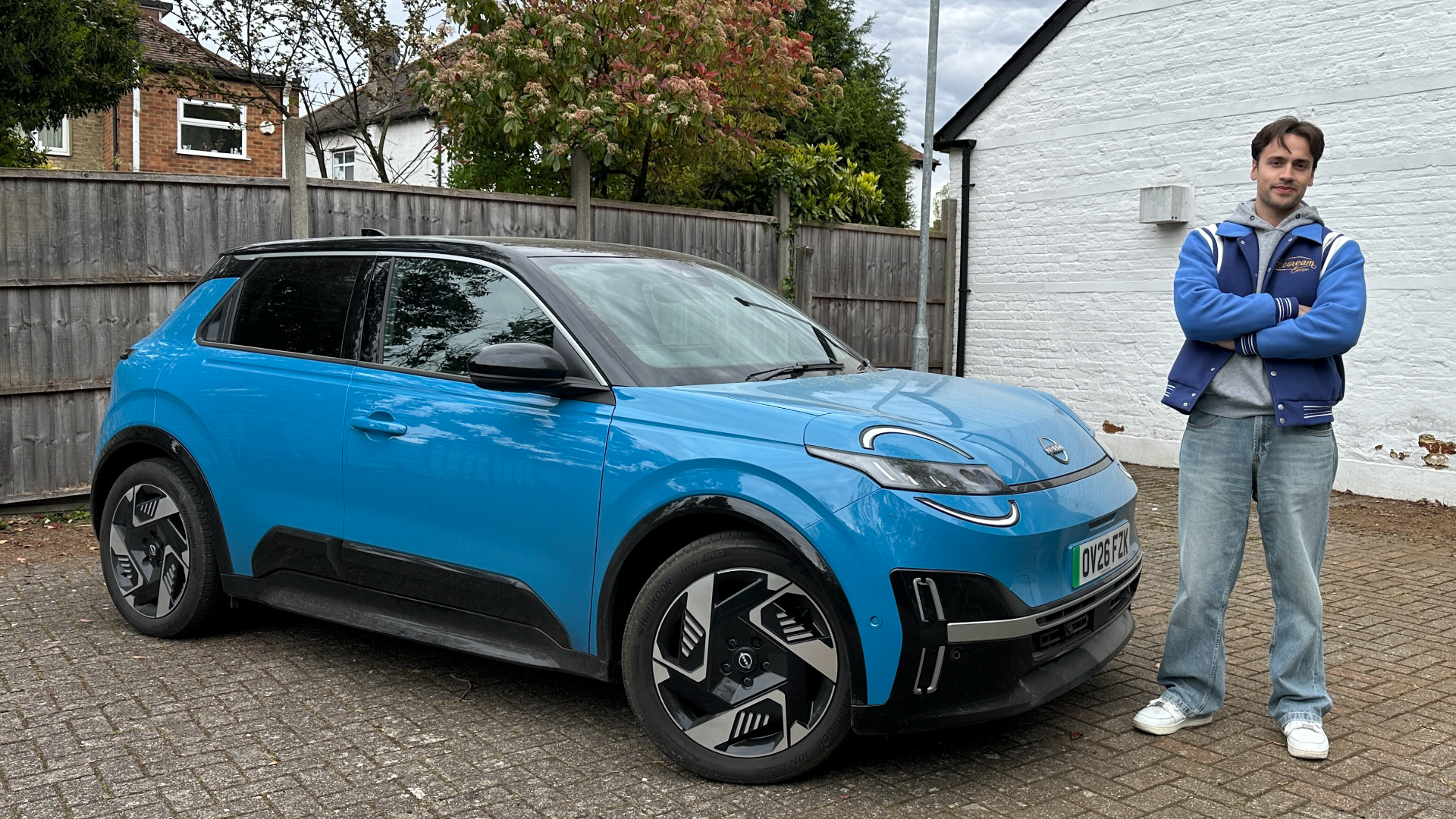 Nissan UK | New Nissan Cars, Prices & Reviews | Carwow