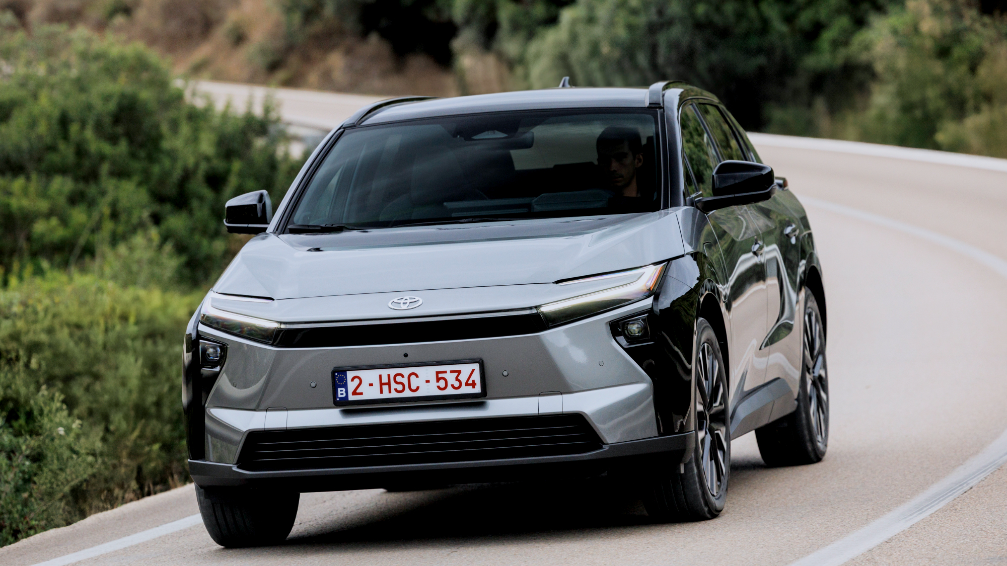 Toyota bZ4X Spirit 350 AWD-i Precious metal