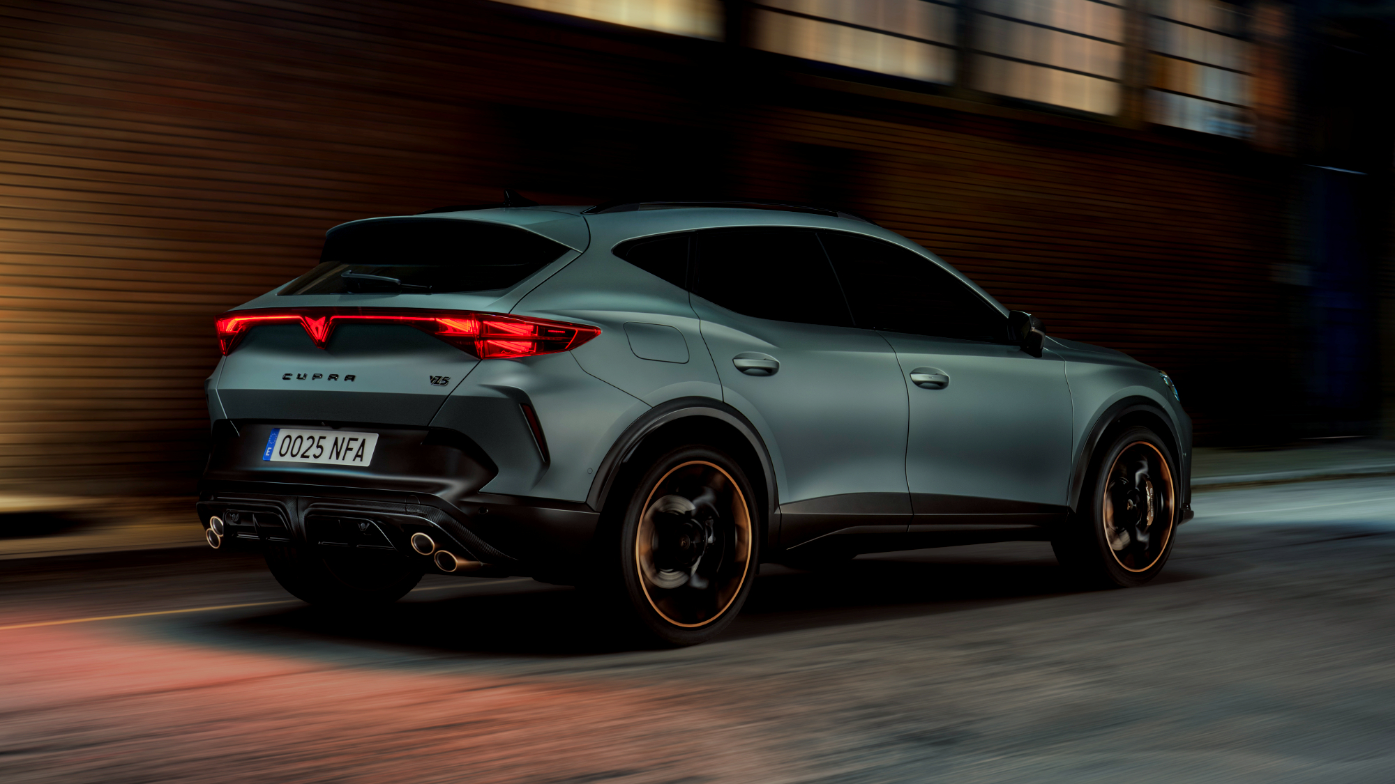 CUPRA Formentor VZ5 Gris Enceladus Mate
