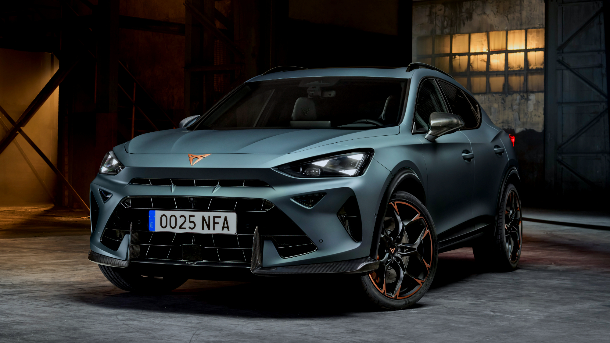 CUPRA Formentor VZ5 Gris Enceladus Mate