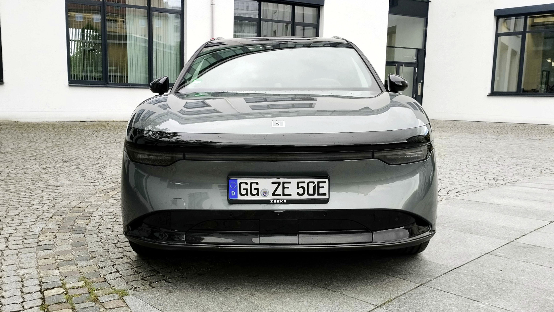 Zeekr 7X statisch Front