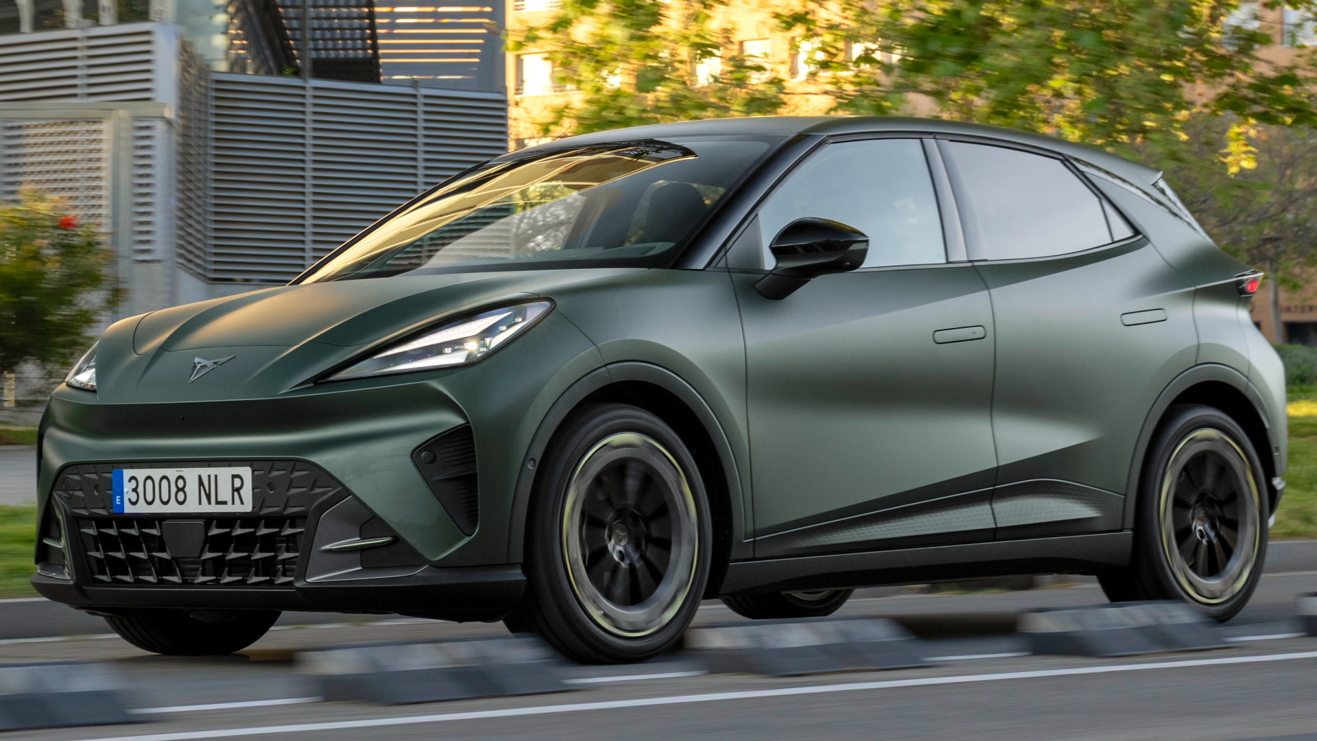 2026 Cupra Raval, front quarter dynamic