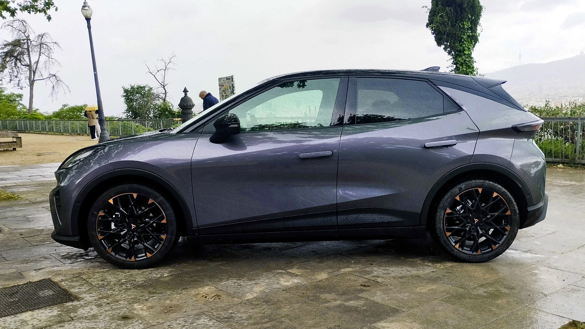 Cupra Raval statisch Seite