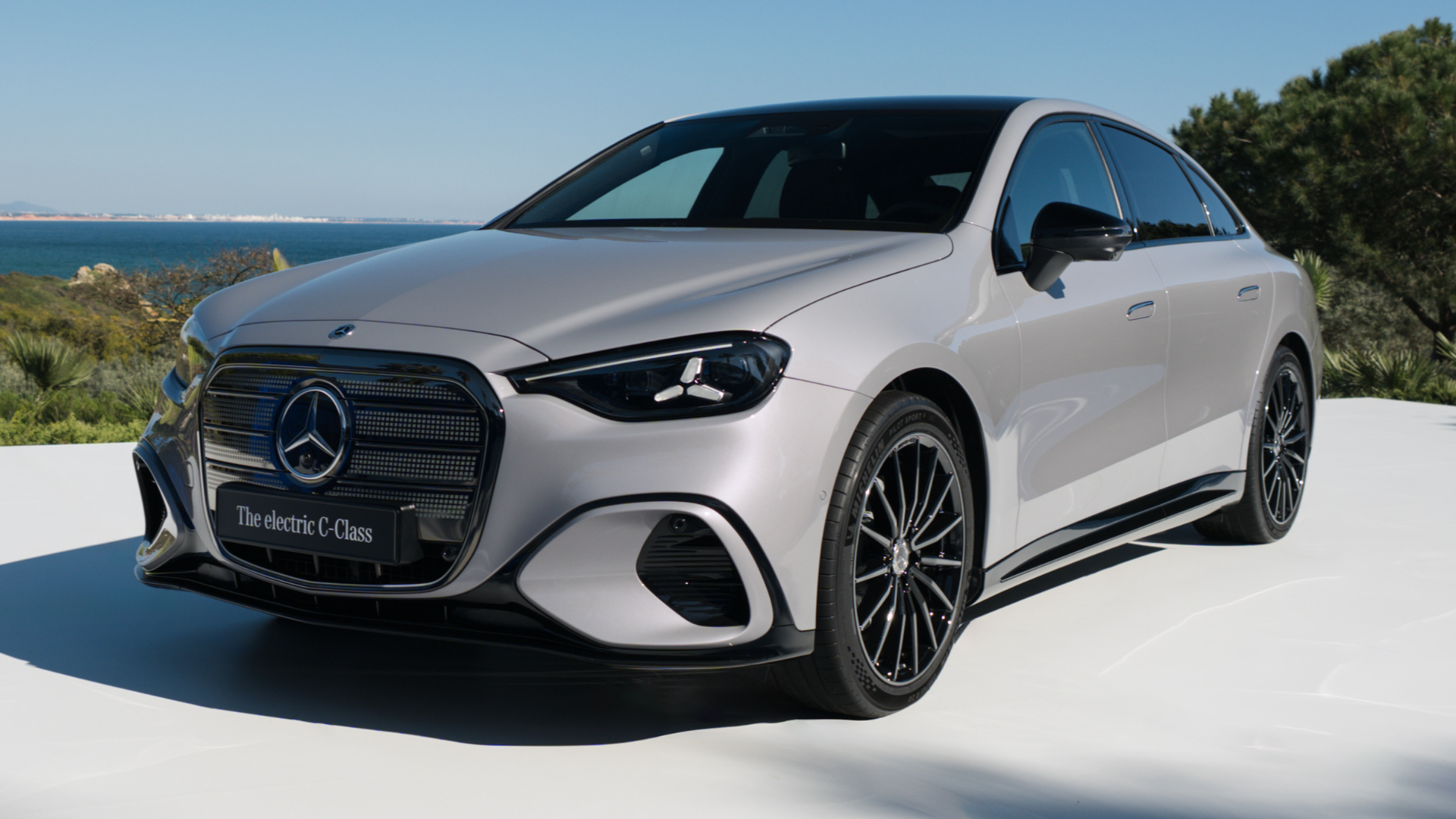Mercedes C-Class Electric, 2026, LHD - front three quarter static