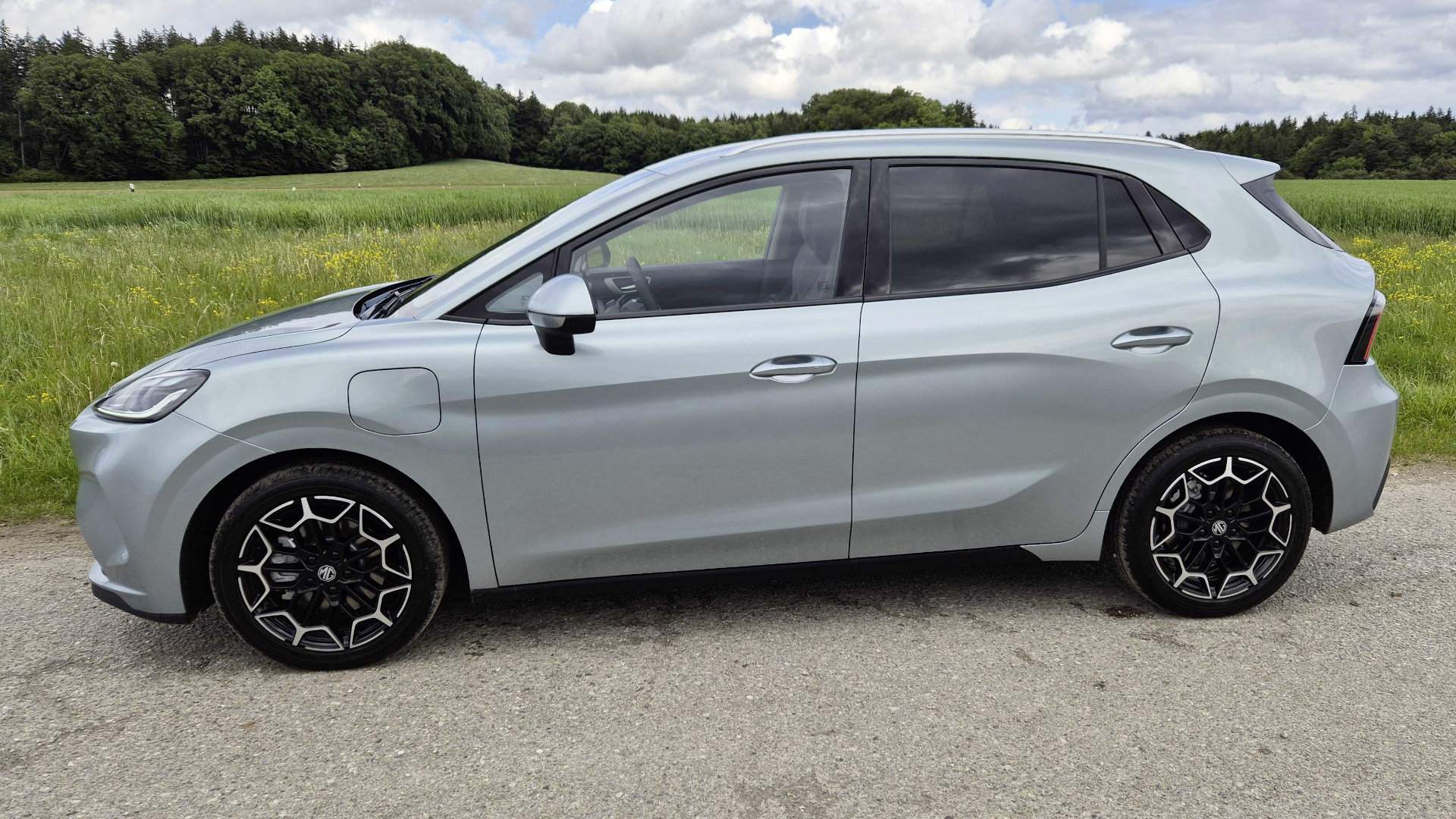 MG4 EV Urban Exterieur seitlich stehend