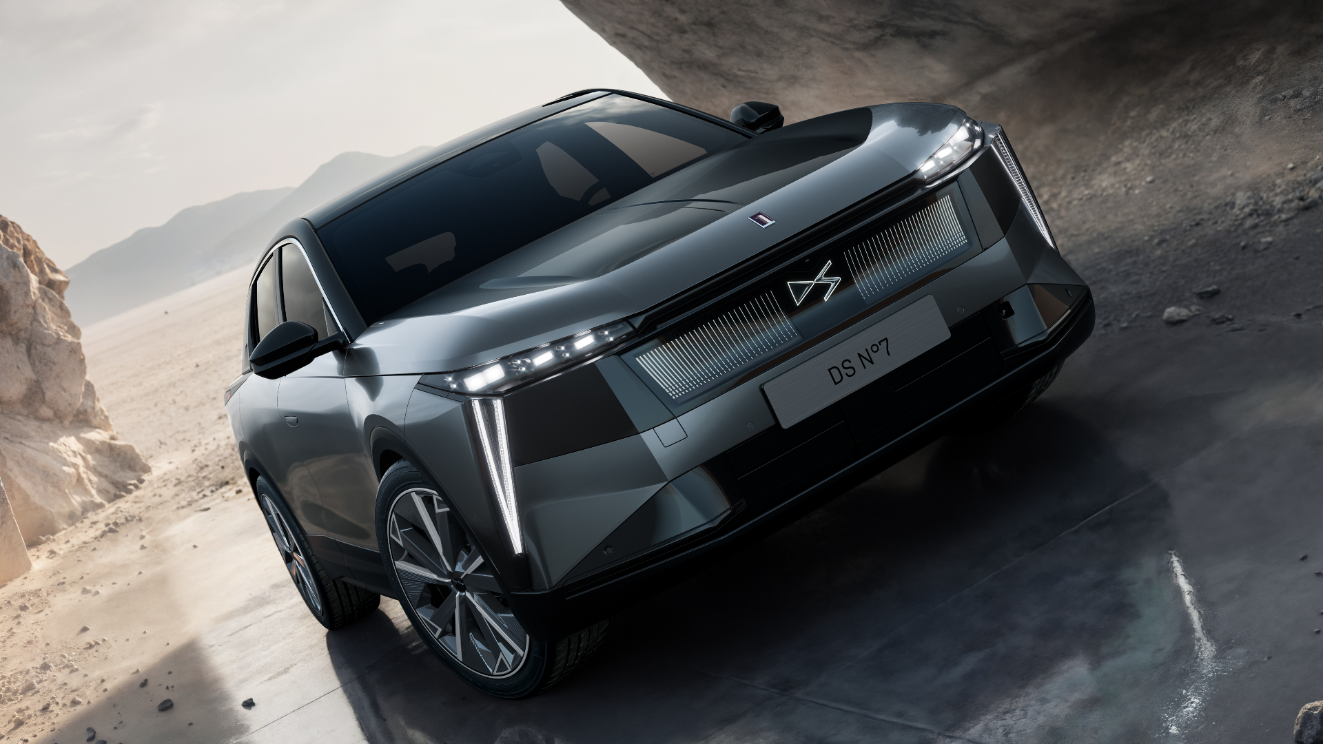 2026 DS No7 E-Tense front
