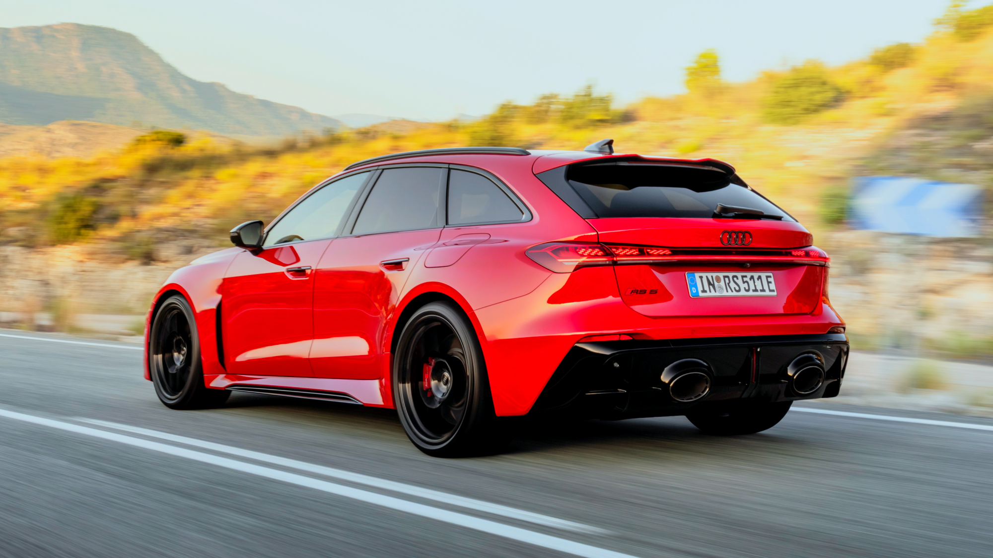 Audi RS 5 Avant Progressiv red metallic