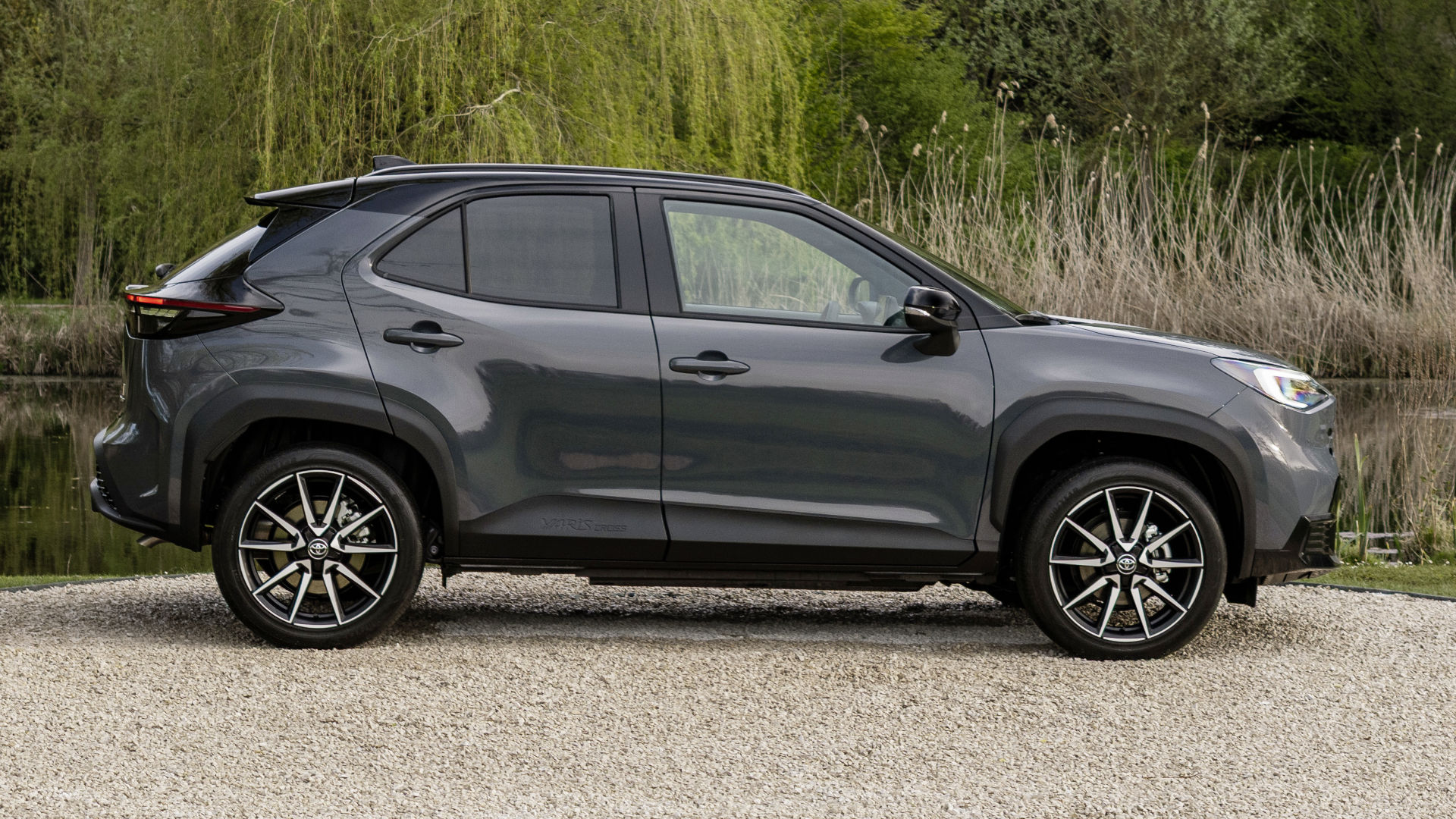 Toyota Yaris Cross Exterieur seitlich stehend