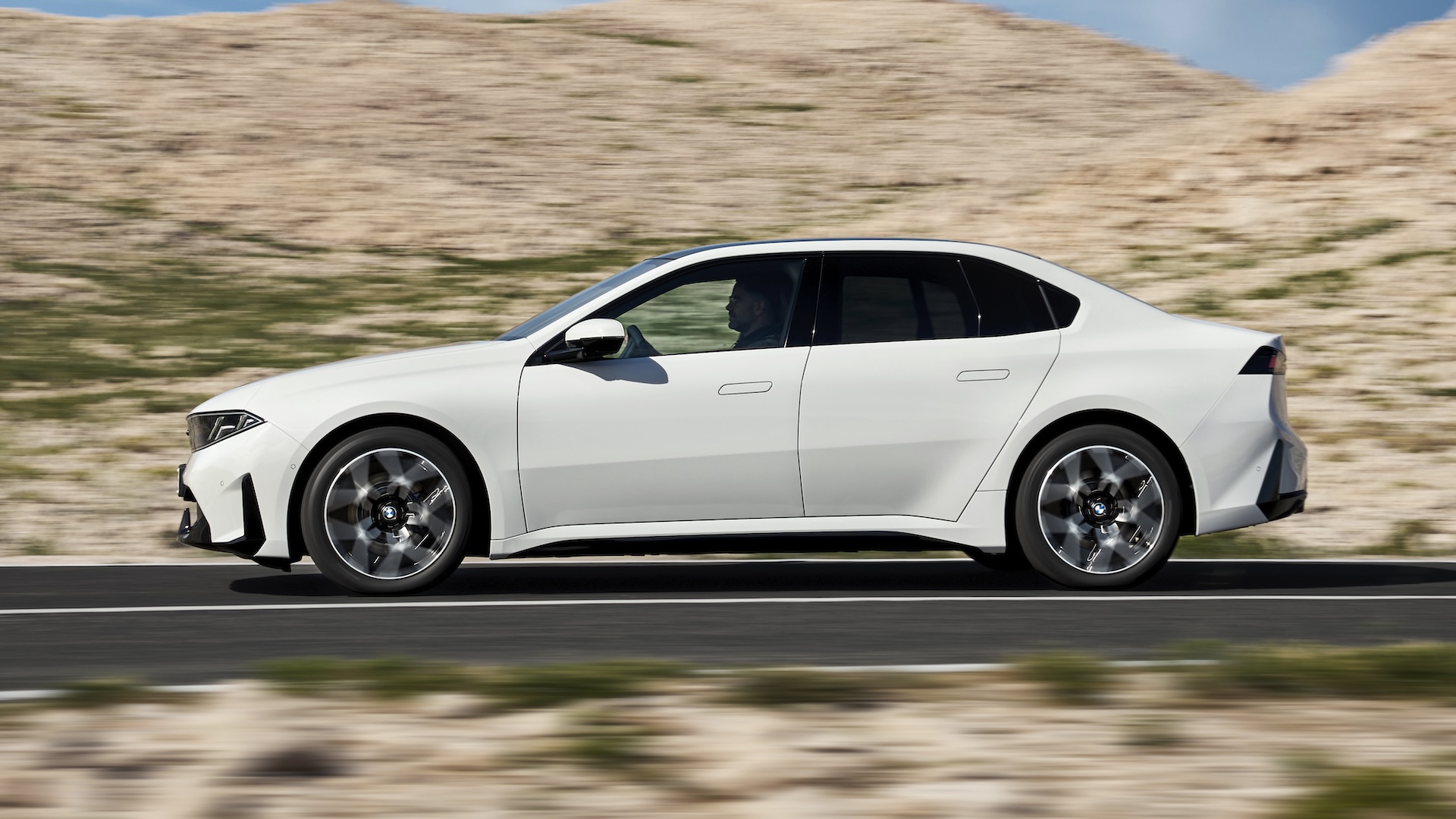 BMW i3 2026 LHD side profile dynamic