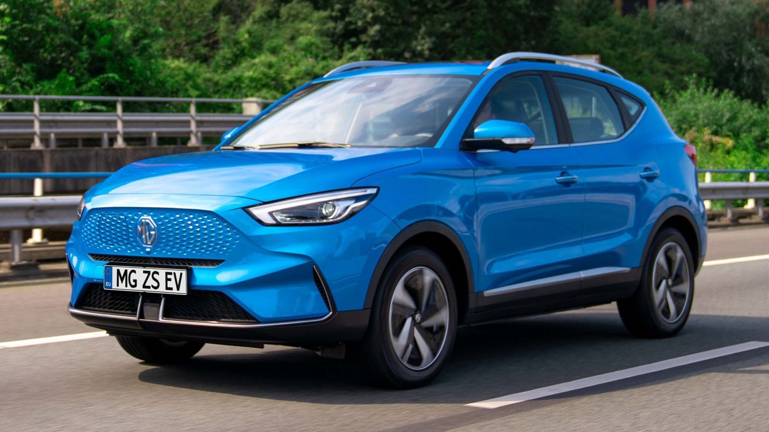 MG ZS EV Como Blue