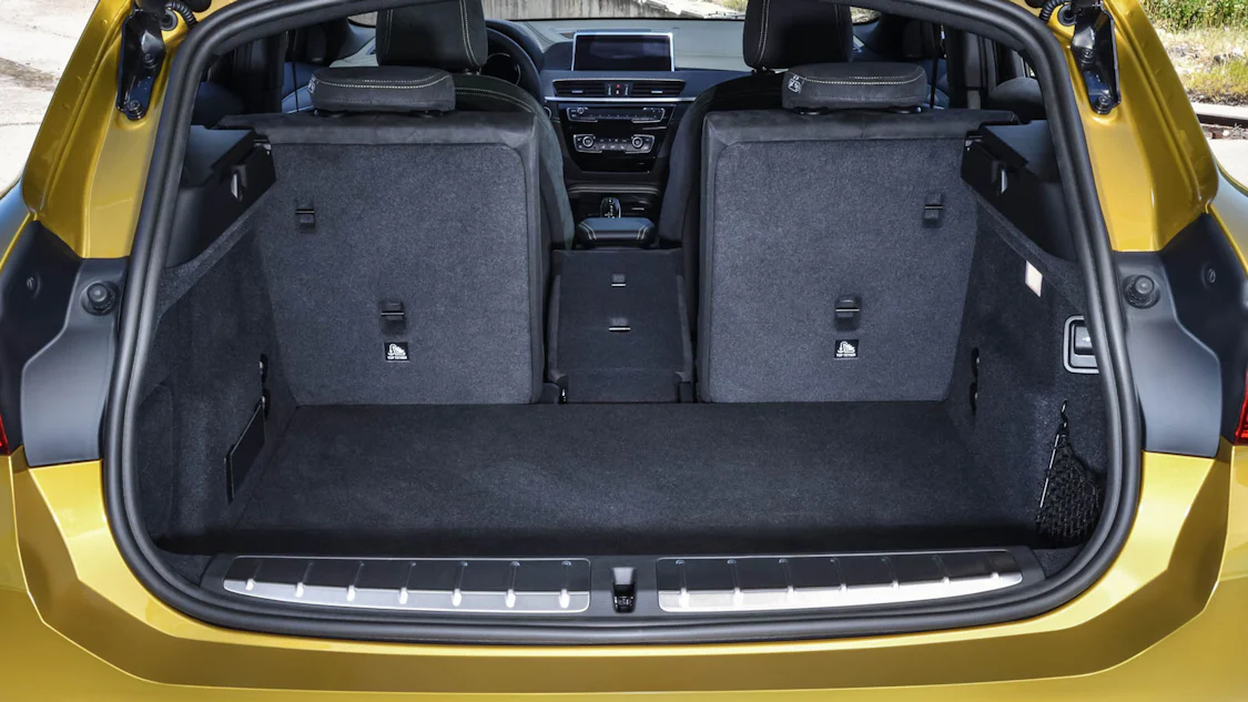 BMW X2 | Interior y maletero | carwow