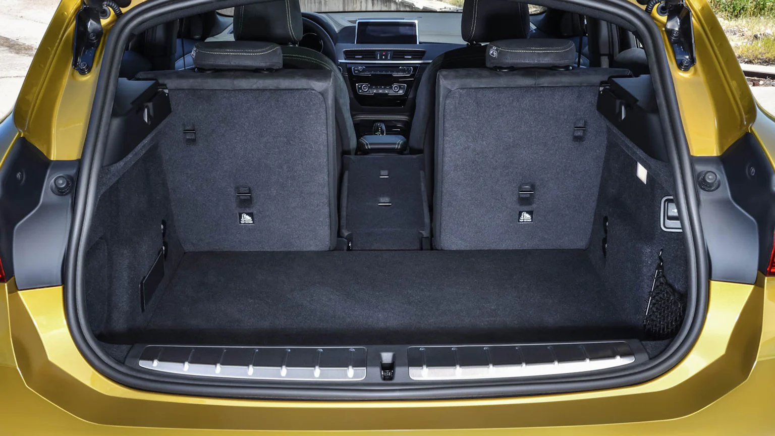 BMW X2 | Interior y maletero | carwow