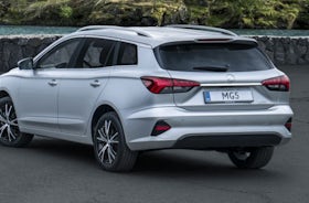 Prueba MG MG5 2024 | Precio y Opinión | Carwow