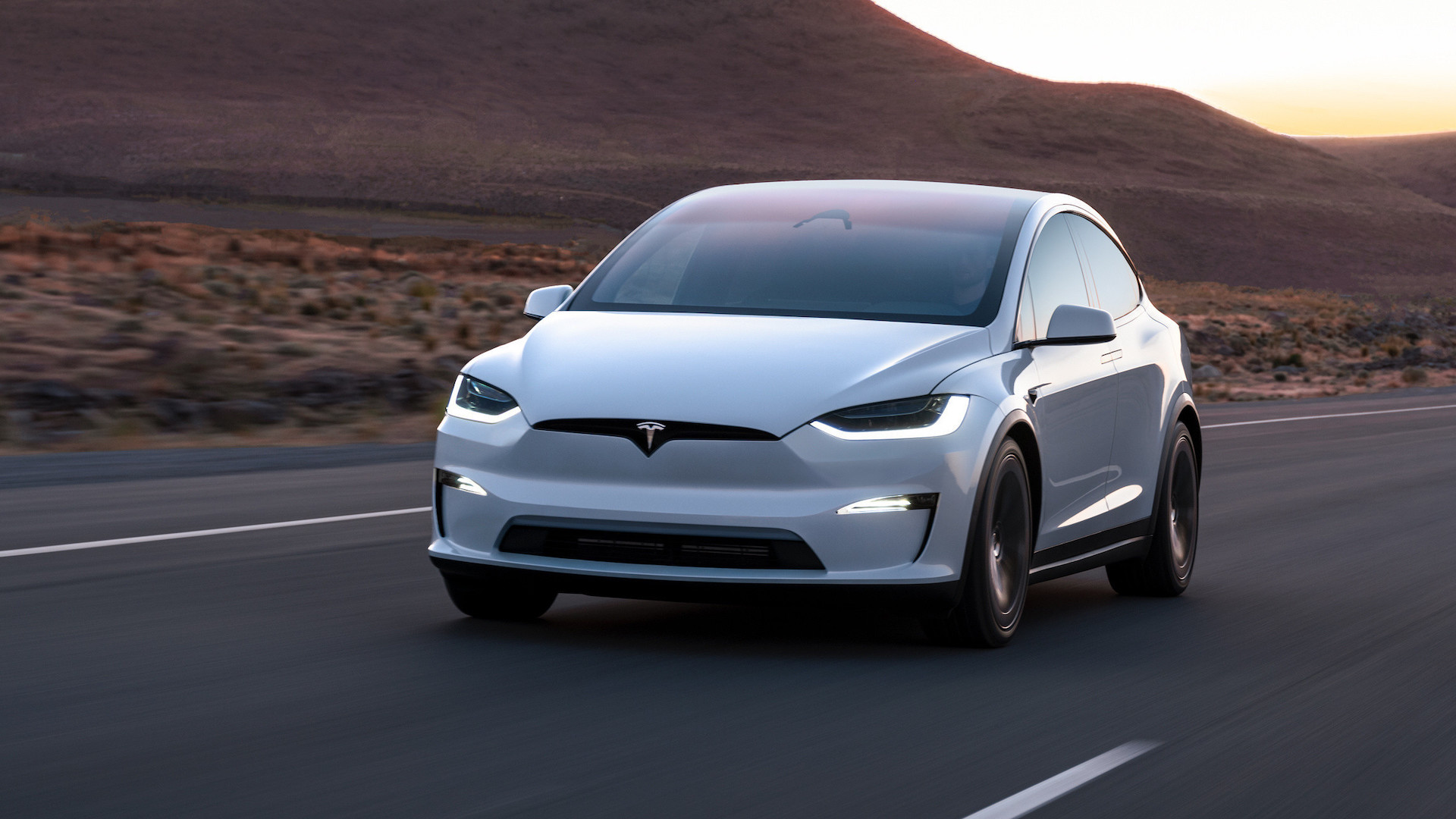 Tesla Model X Review 2023 | Range, Interior & Price | carwow