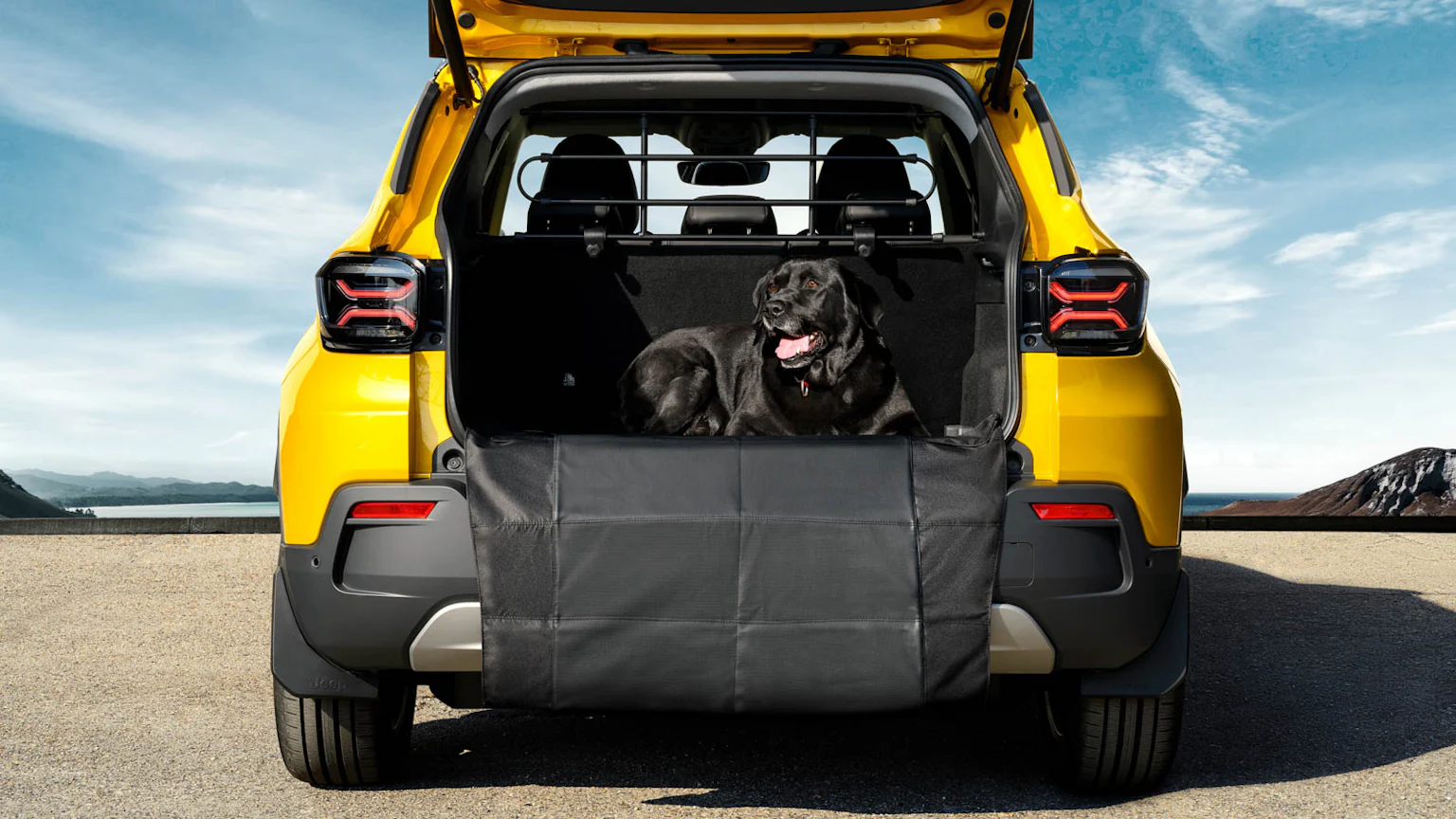 Jeep Avenger Interior Y Maletero Carwow jeep-avenger-interior-y-maletero-carwow