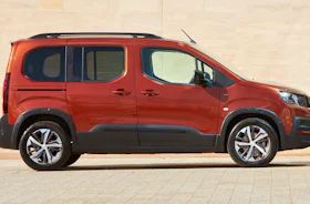 Peugeot e-Rifter Review 2026 | Performance & Pricing | Carwow