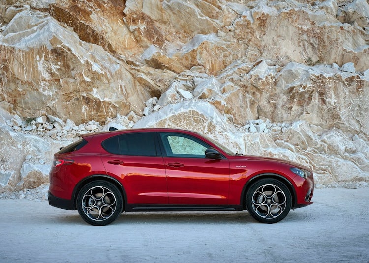 Alfa Romeo Stelvio (2023): Testfahrt, Verbrauch, Daten, Preise, Video