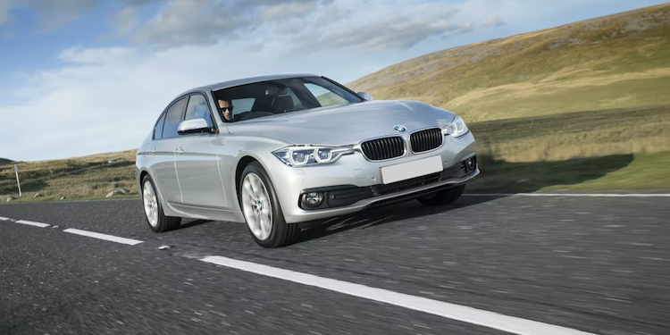 BMW 3 series 2015 F30 Sedan (2015 - 2018) reviews, technical data