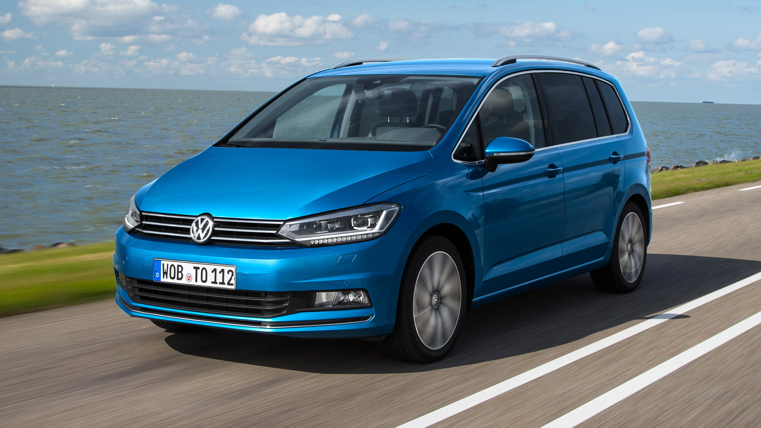 Prueba Volkswagen Touran 2024, Precio y Opinión