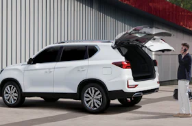 KGM Motors Rexton Review 2026 | Performance & Pricing | Carwow