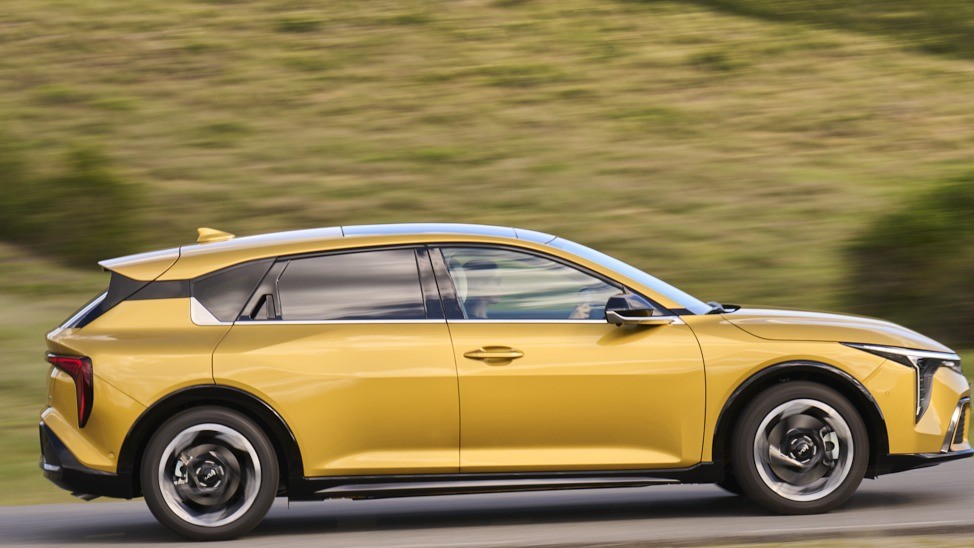 KIA K4