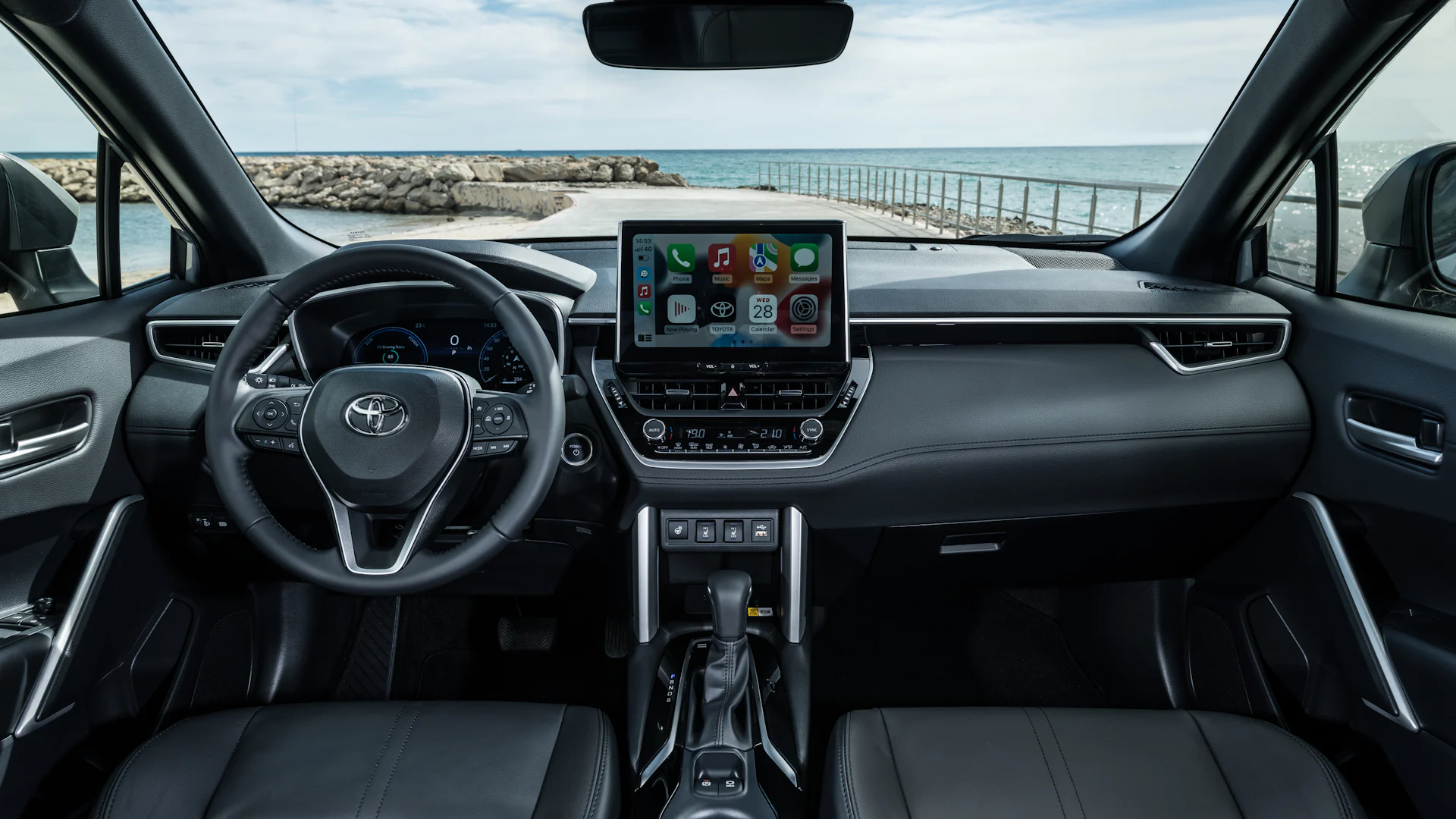 Toyota Corolla Cross Interior Y Maletero Carwow toyota-corolla-cross-interior-y-maletero-carwow