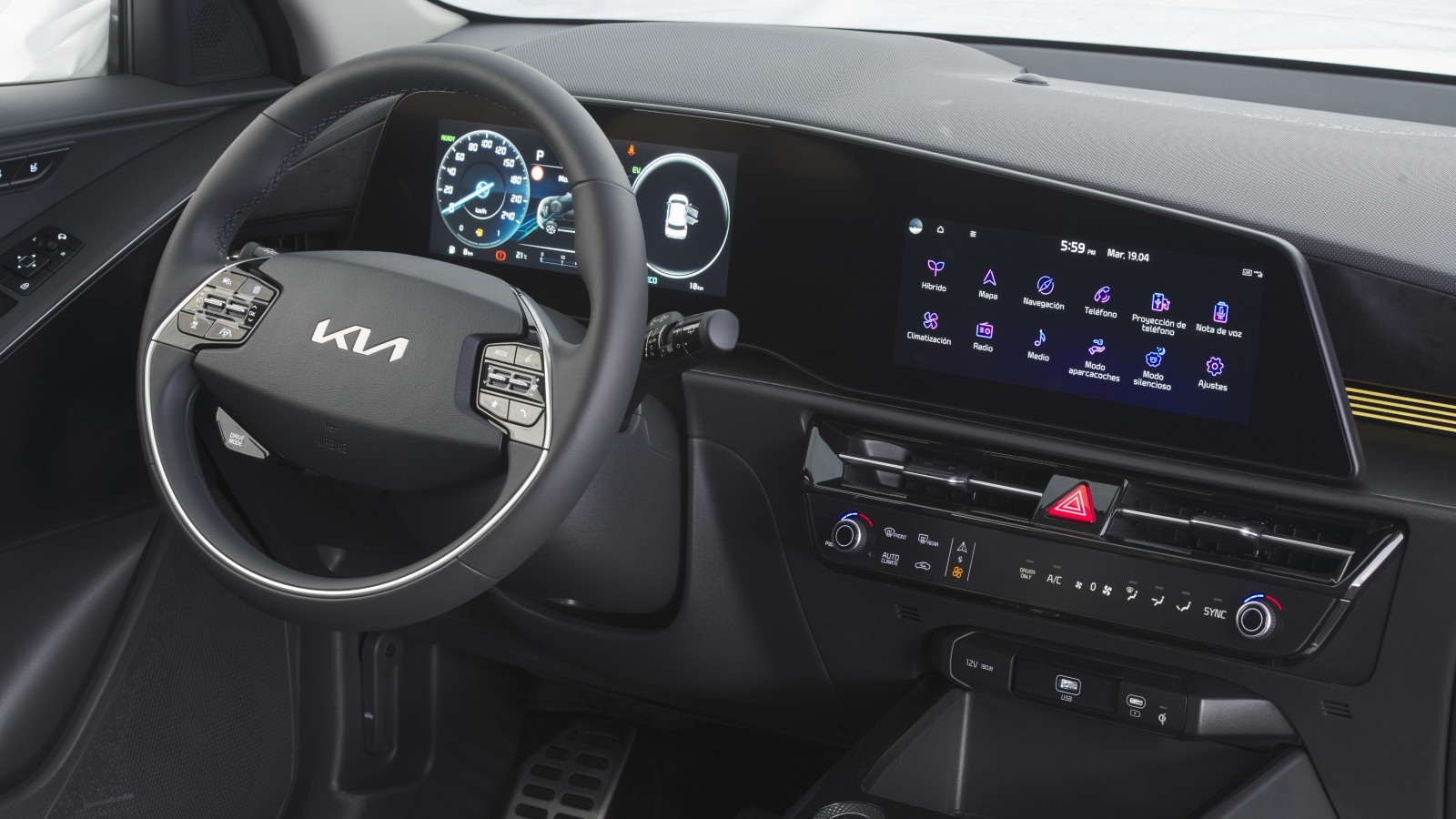 KIA Niro Híbrido Interior y Maletero Carwow