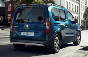 Prueba Peugeot e-Rifter 2025 | Precio y Opinión | Carwow