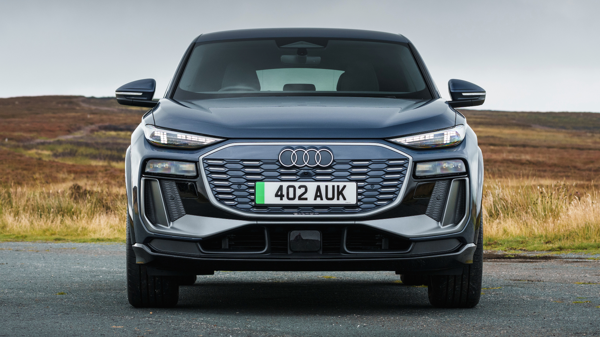 Audi Q6 e-tron Sportback, 2026, RHD - front static